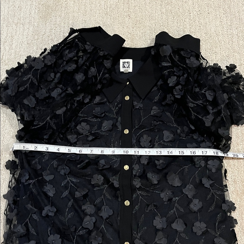 Anne Klein Black 3D Floral Sheer Blouse Size Medium EUC - Picture 13 of 15